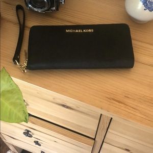 Michael Kors wallet